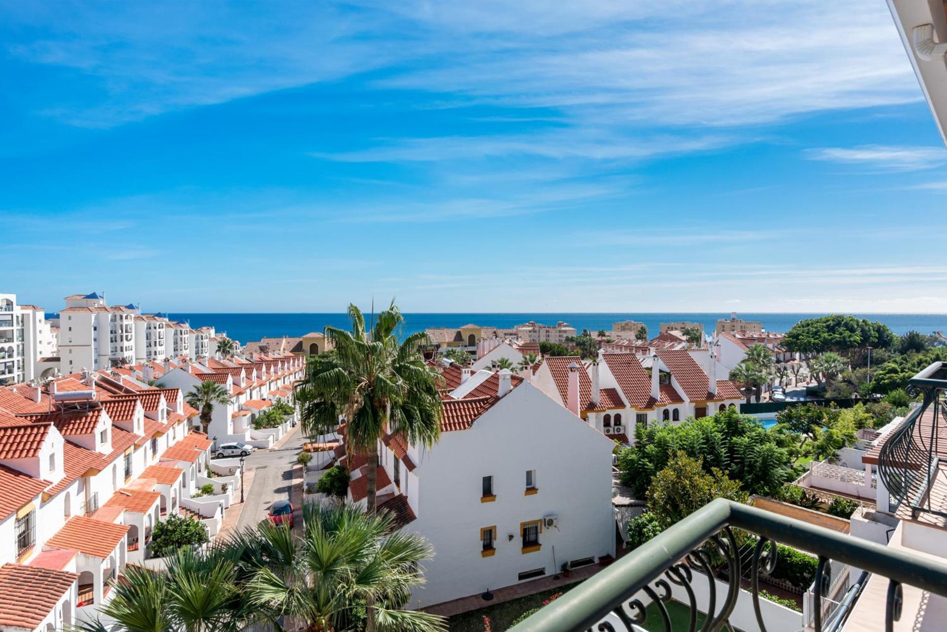 Lovely Penthouse Near Estepona Marina By Costarentals - Ref M15 Exterior photo